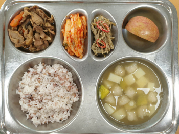 11월 13일 본식.jpg