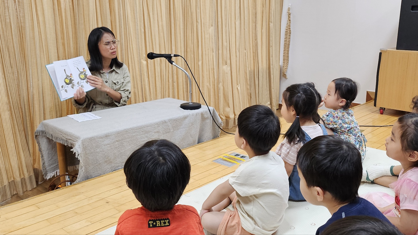 엄마의 목소리로 펼쳐지는 그림책 세상' 사진1.jpg