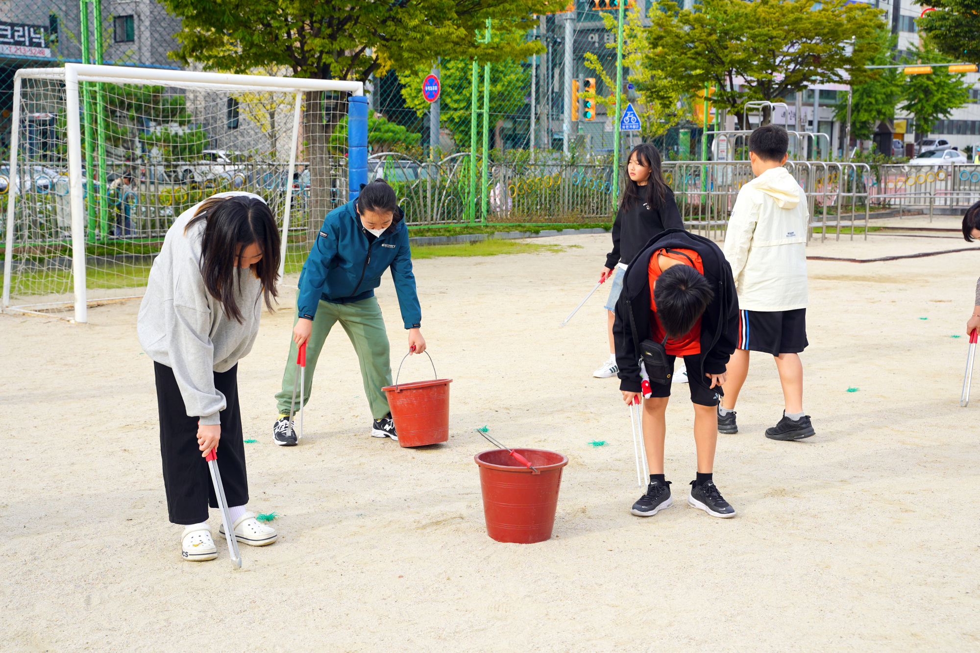 ★은장 봉사활동(돌줍기) (3)