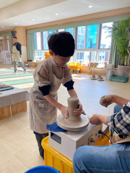 도예체험(물레로 도자기 만들기).jpg