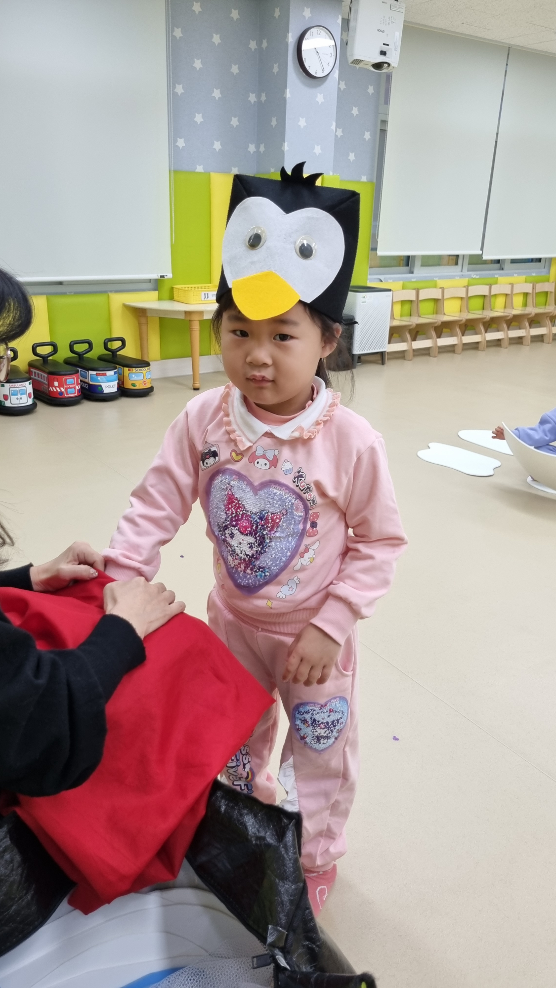 펭귄집이 반으로 줄었어 1216 (17)