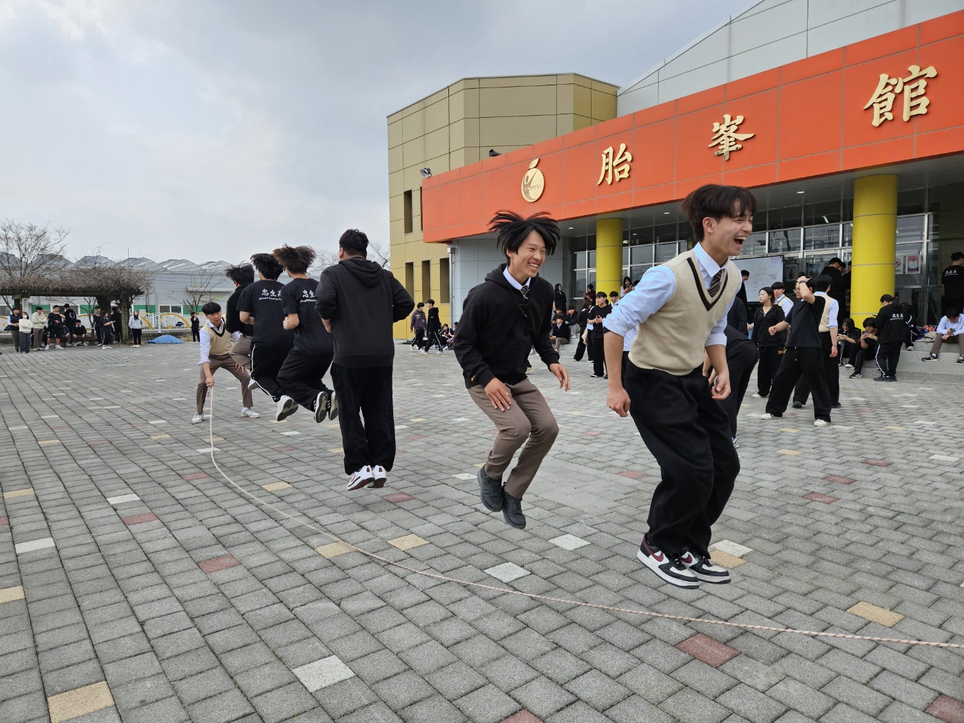 KakaoTalk_20250410_134135100_04
