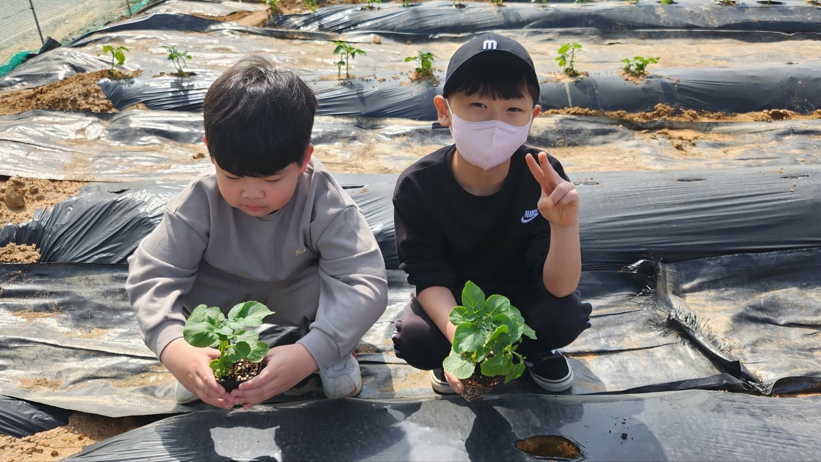 KakaoTalk_20250424_115530027_07.jpg