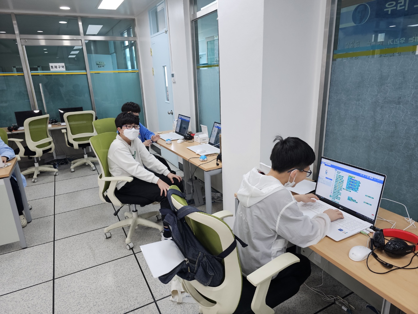KakaoTalk_20250422_145142878_05
