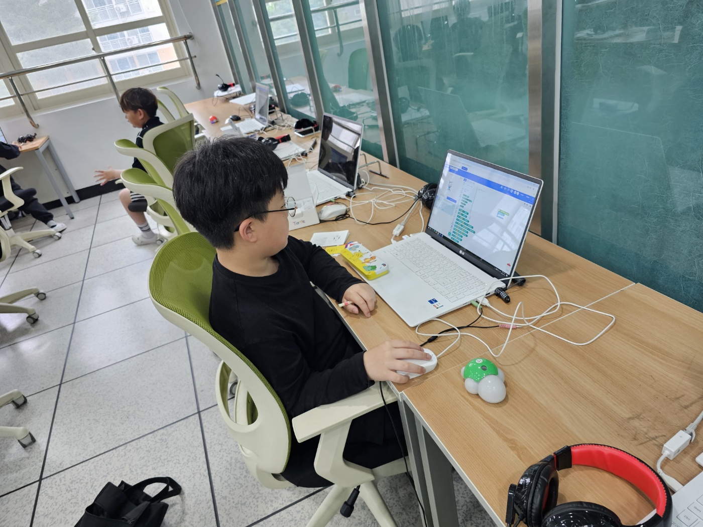 KakaoTalk_20250422_145142878_08