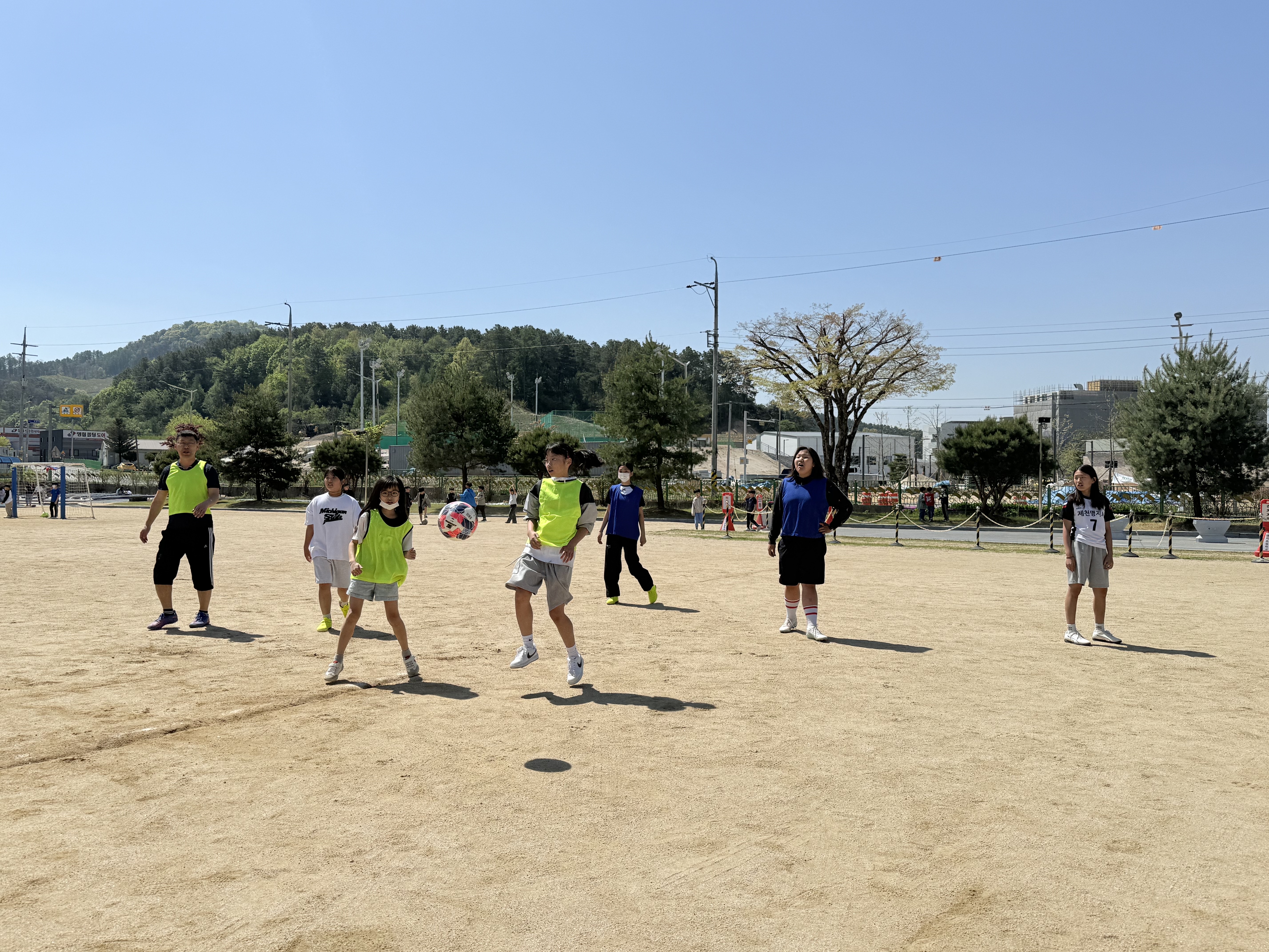 250428 동아리 축구 (1).jpg
