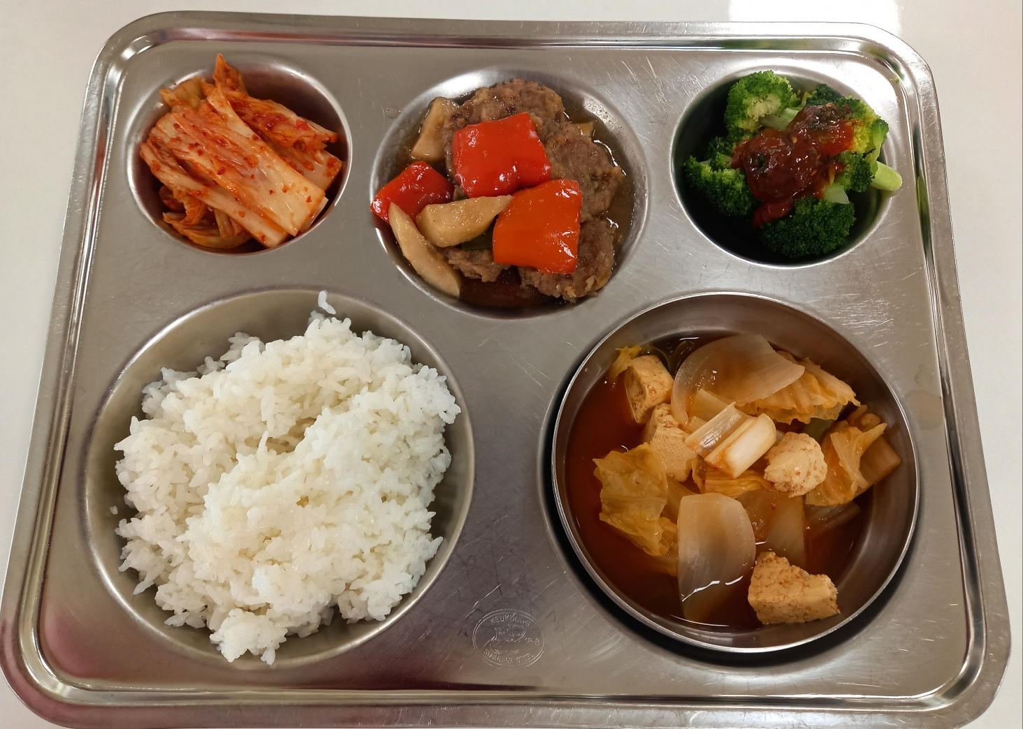 석식 식단 이미지