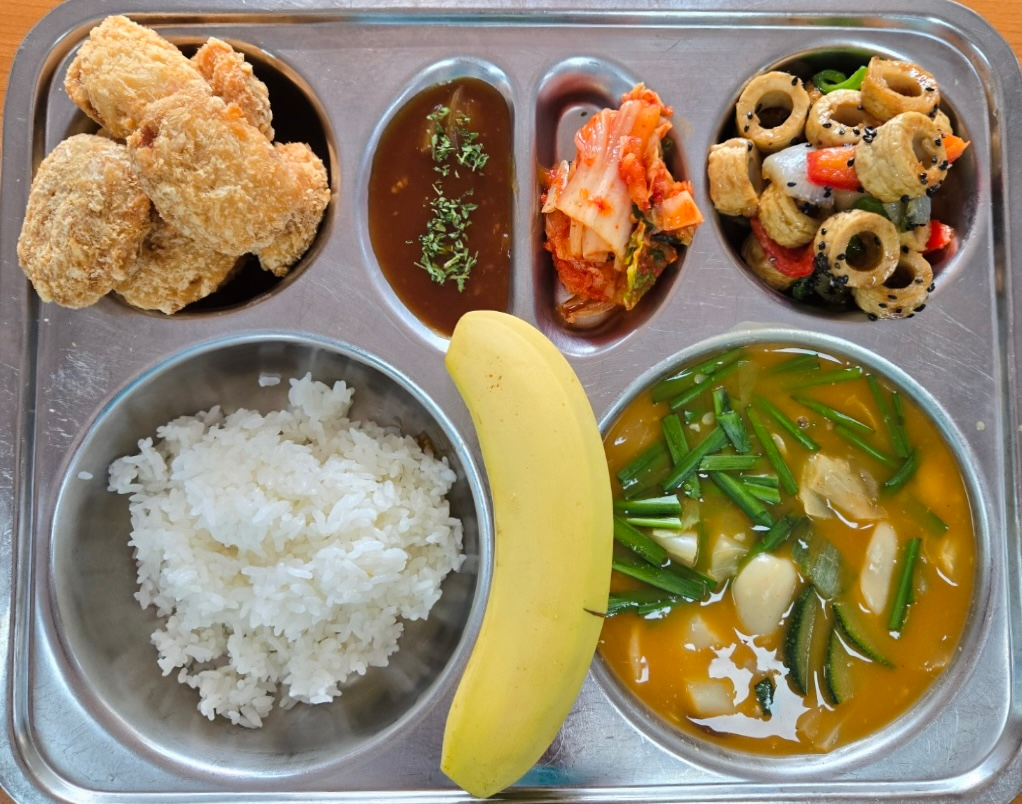 석식 식단 이미지