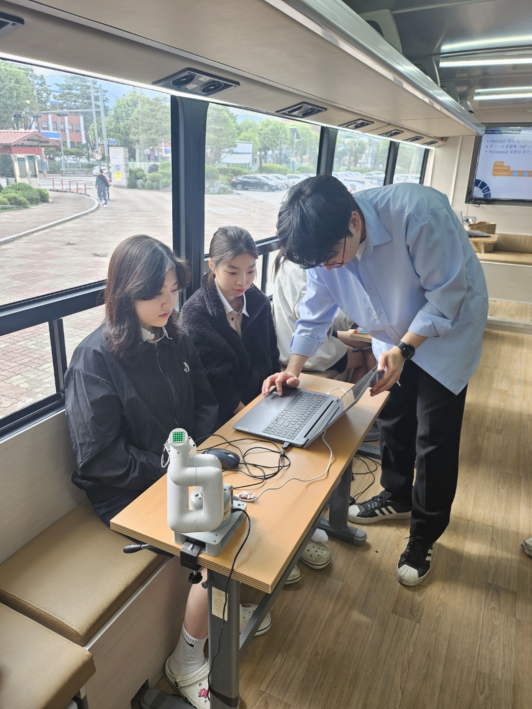 KakaoTalk_20250521_011208533_01