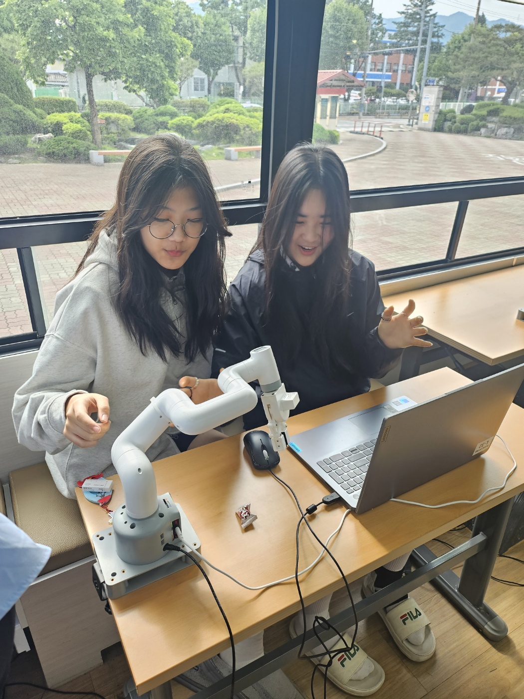 KakaoTalk_20250521_011208533_02