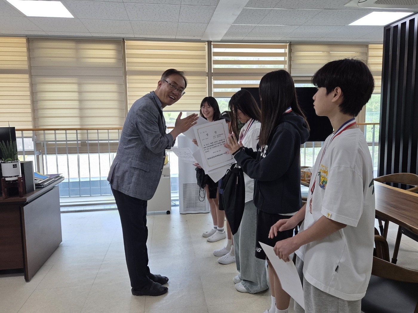 KakaoTalk_20250527_111210604_04.jpg