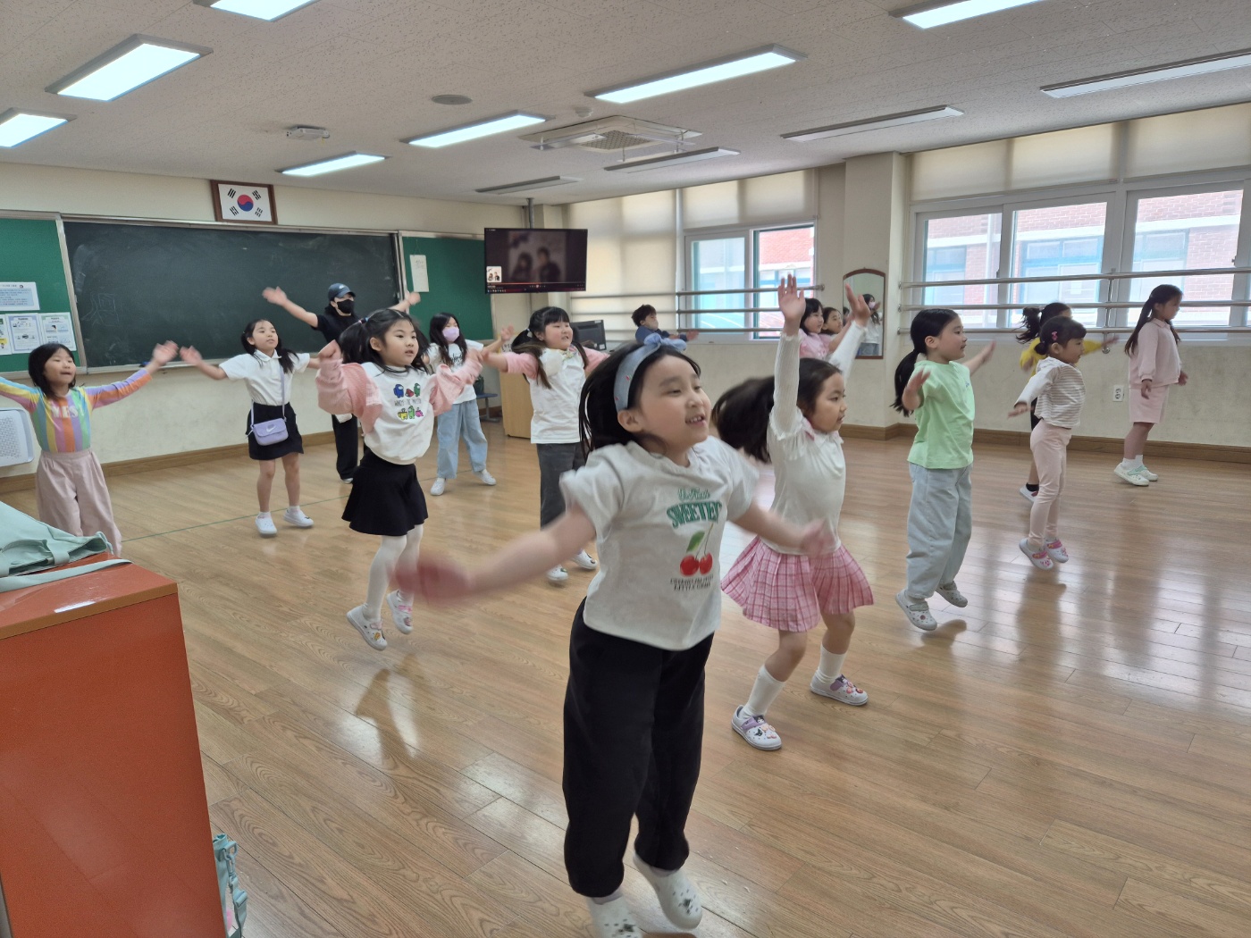 KakaoTalk_20250512_155800249_03