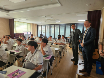 KakaoTalk_20250520_162852085_06.jpg