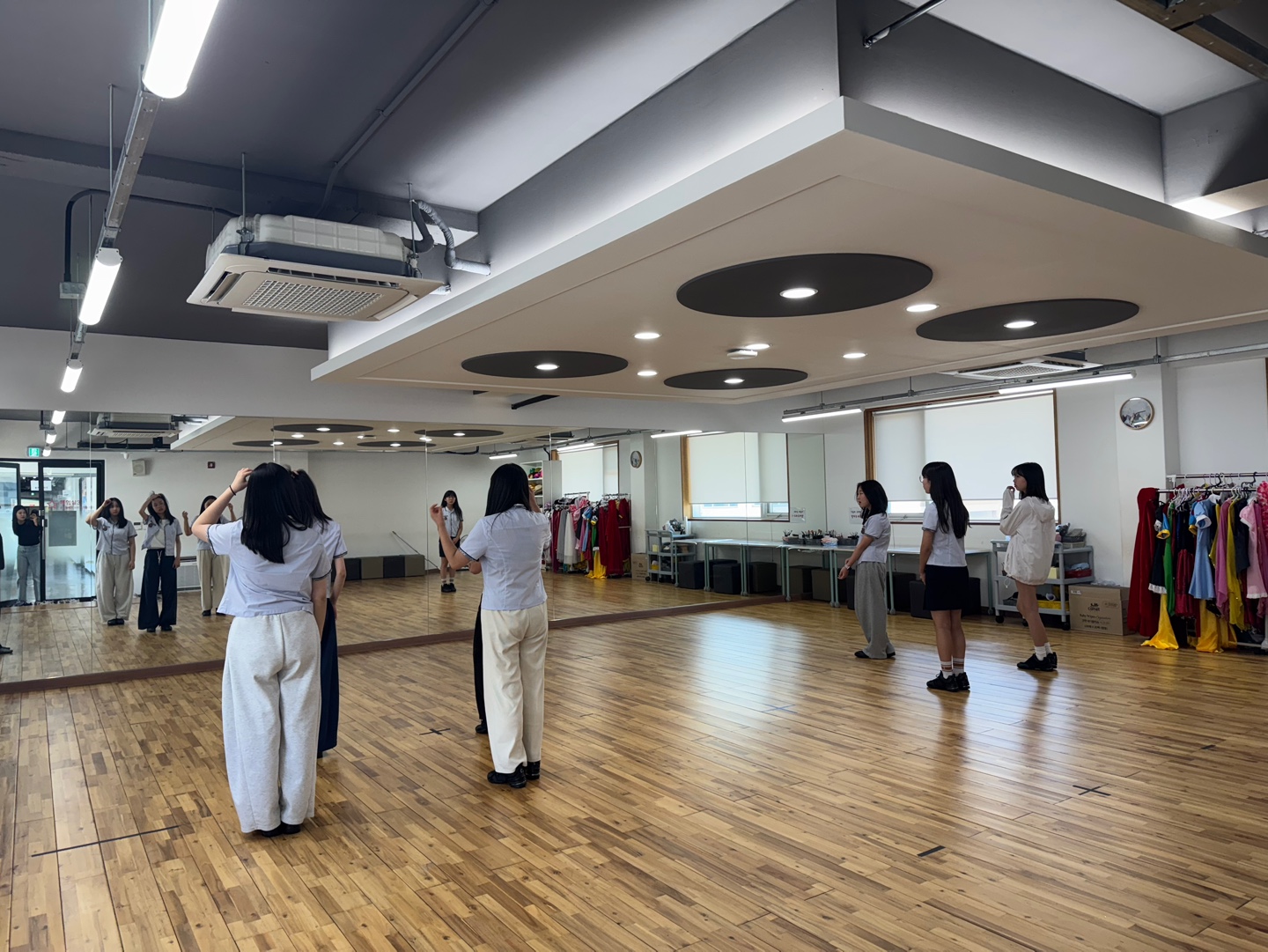 KakaoTalk_20250430_143854362_04