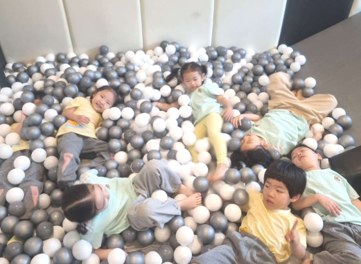 볼풀장.png
