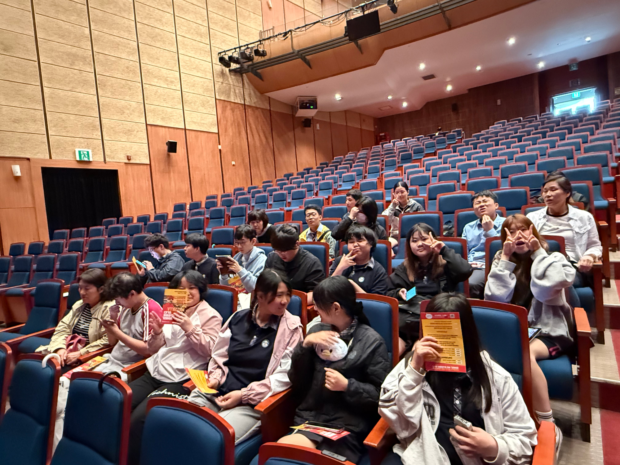KakaoTalk_20250519_083911712_03
