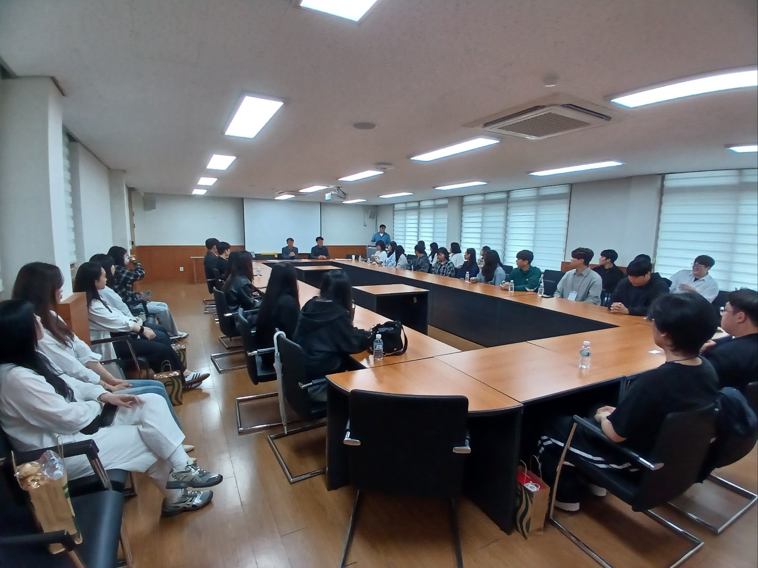 KakaoTalk_20250516_105413200_03