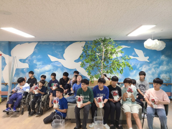 2025. 꽃동네학교 중등-2025. 05. 20.풍선공예-69076020591.jpg