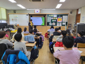 2025. 문상초등학교-3학년 미술 창작과 감상- 강세황 자화상-68195312091.jpg