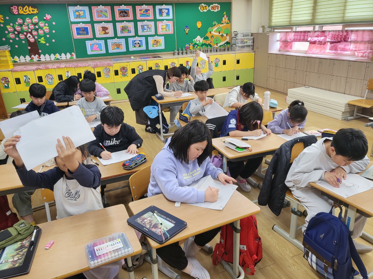 2025. 문상초등학교-3학년 미술 창작과 감상- 강세황 자화상-68195312095