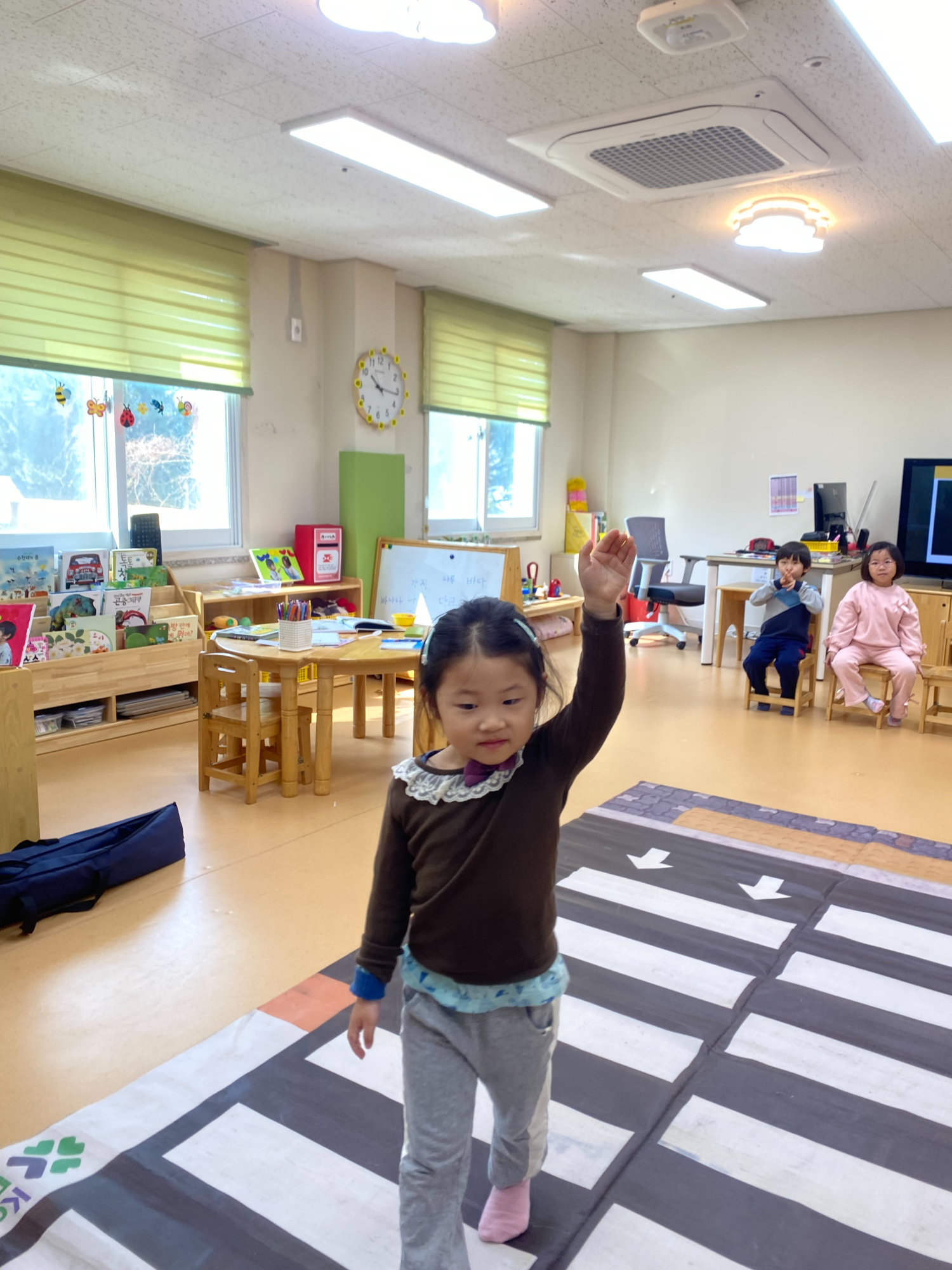 KakaoTalk_20250514_130045503_04