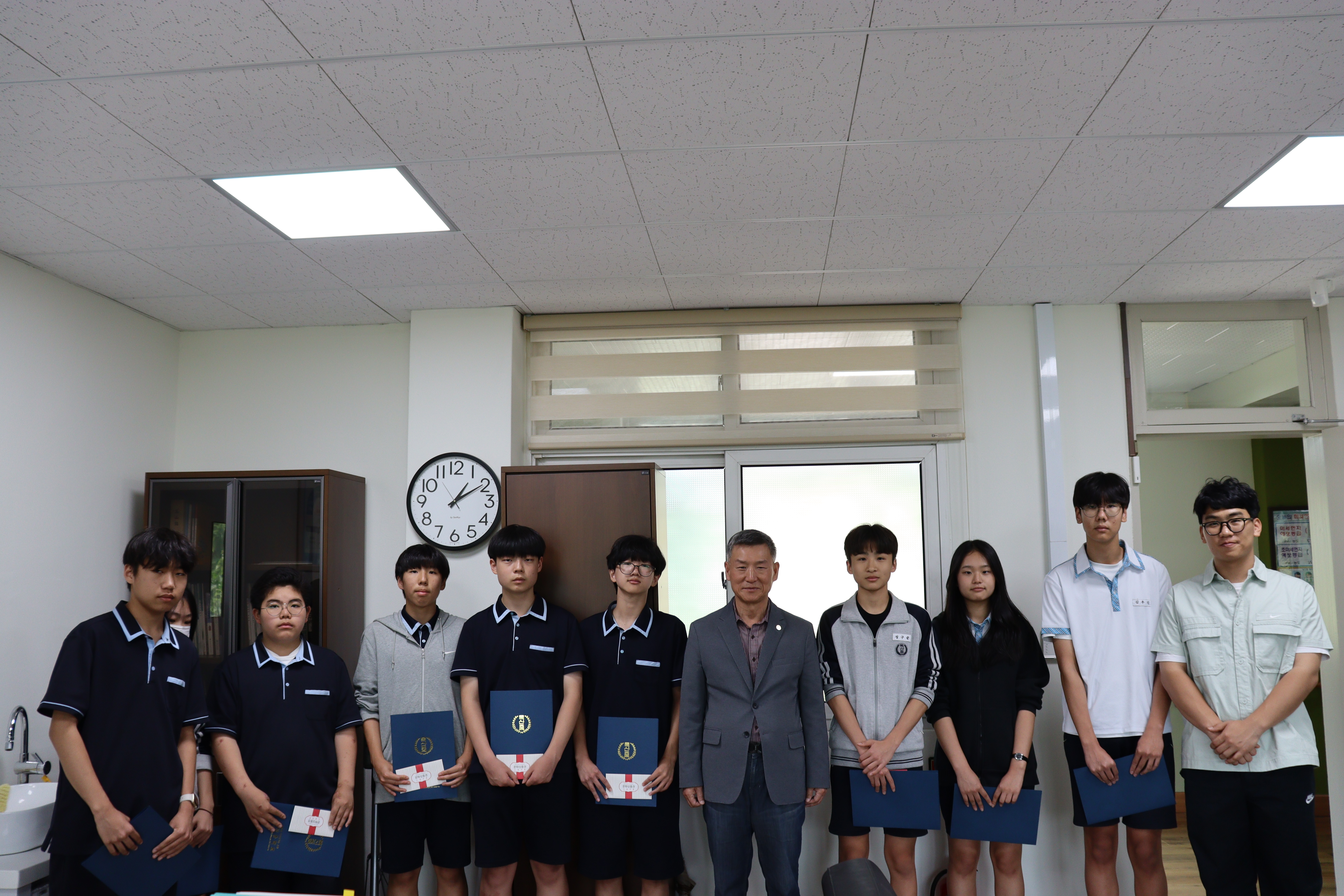 5월군자삼변인재증서수여 (1).JPG