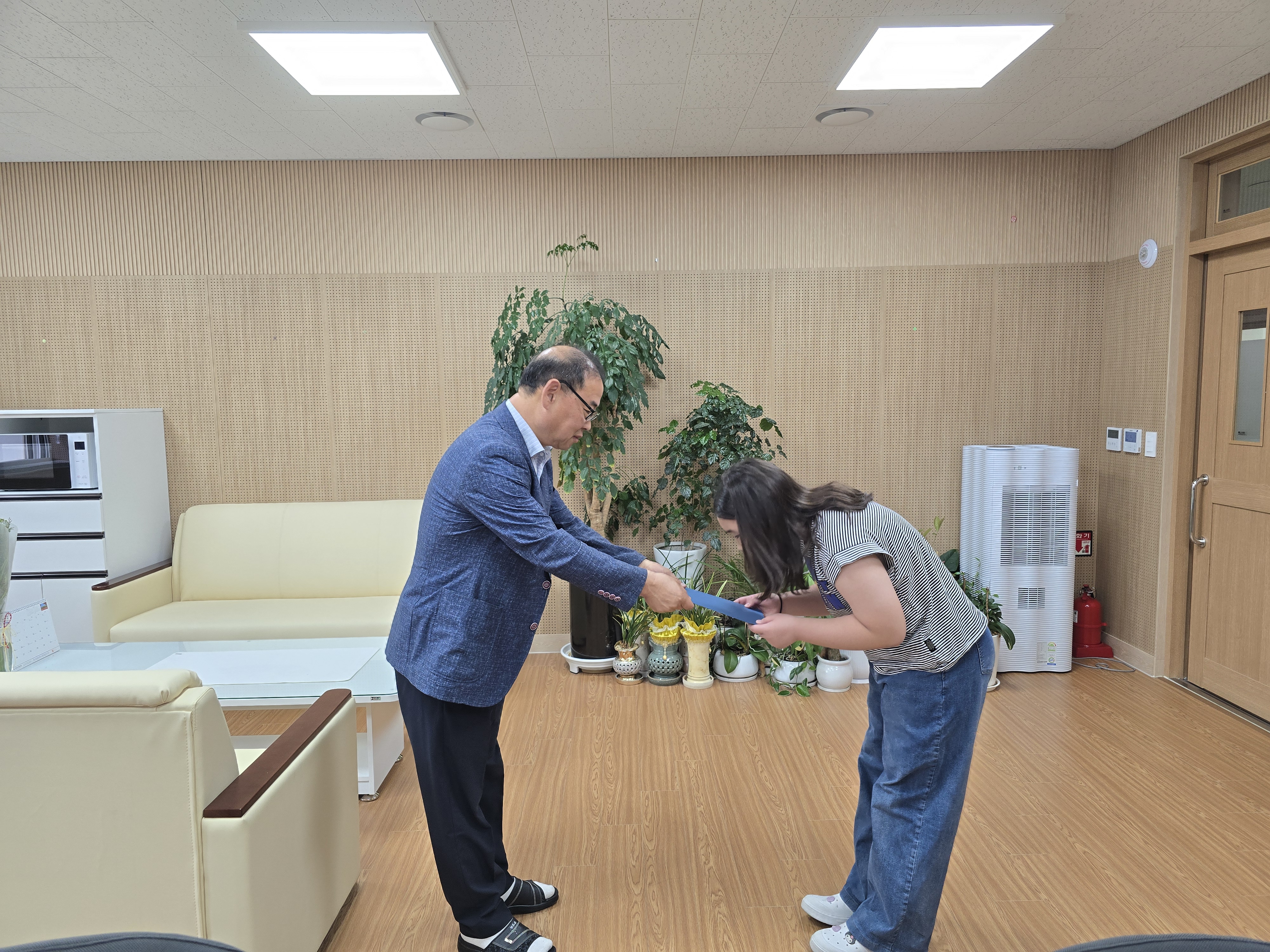 20250514 교육감 표창장 시상식.jpg