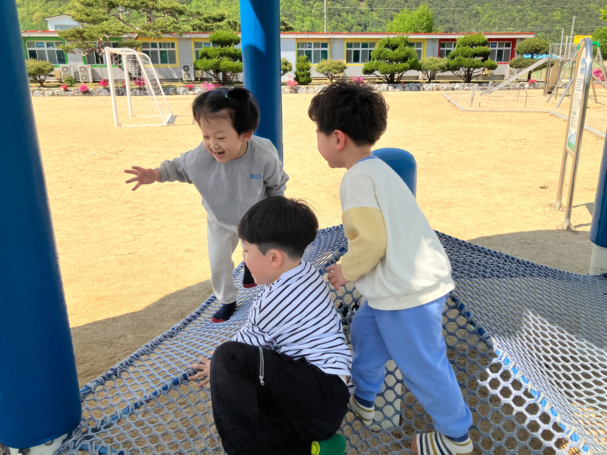 img - 2025-05-02T111928.947
