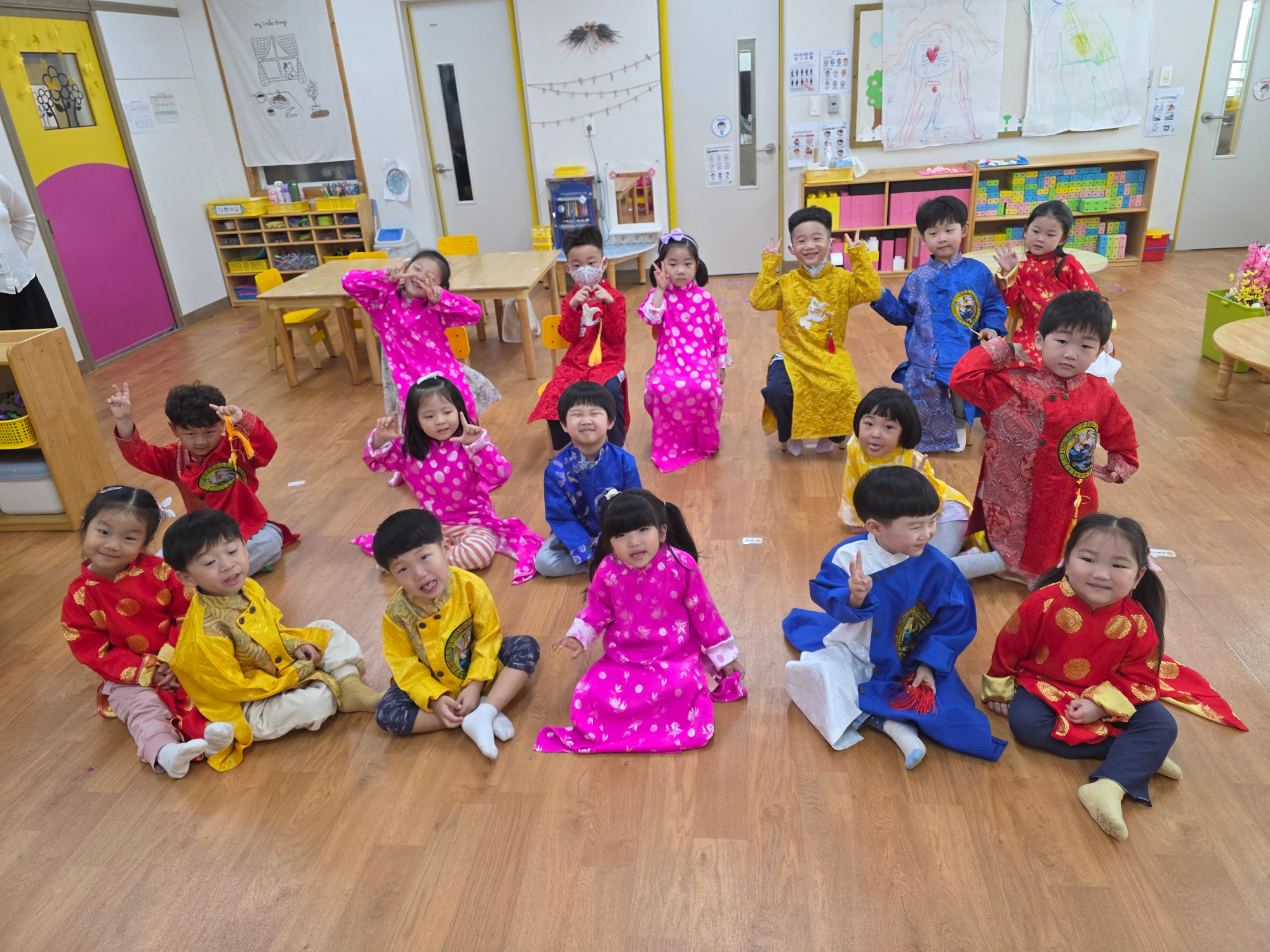 KakaoTalk_20250519_132344693_03