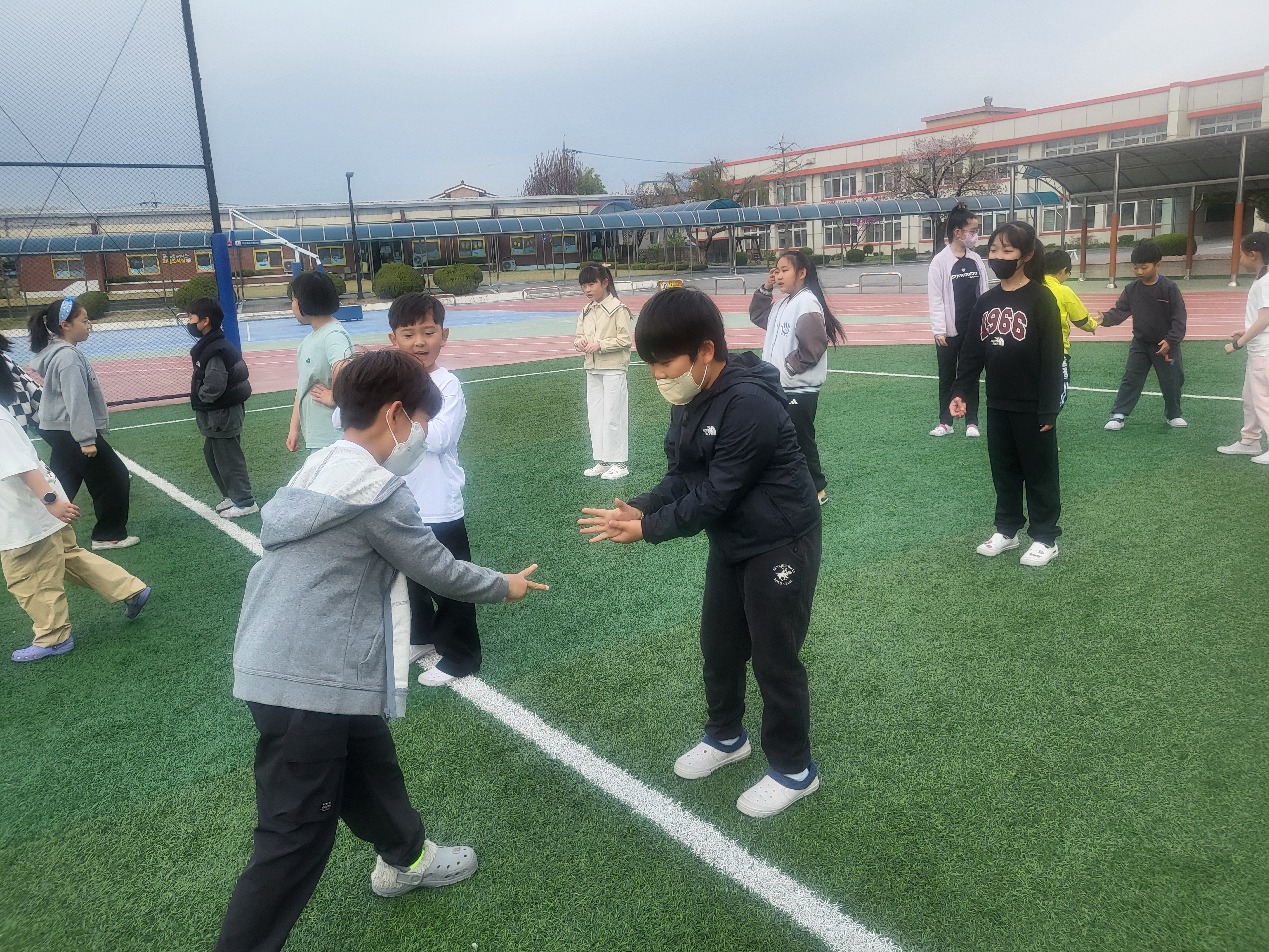 피라미드 가위바위보 놀이 (1).jpg