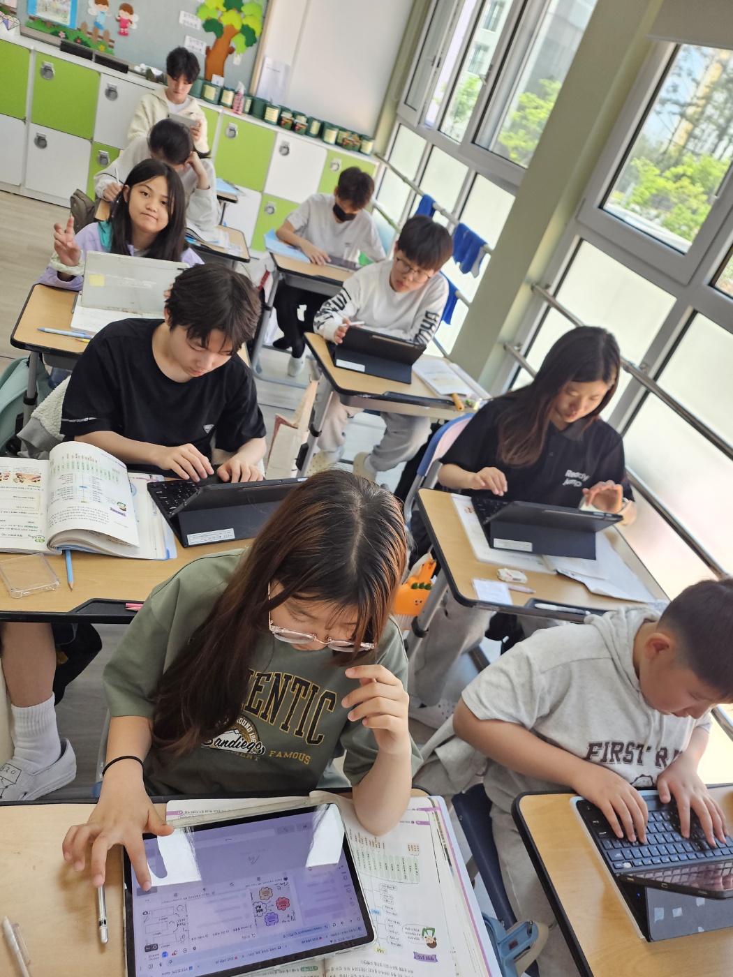 6-6 디지털 기기 활용(사회 조사하기) (3).jpg