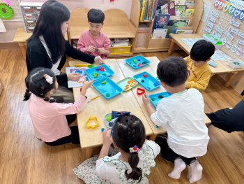 햇살_미술_엄마 뱃속에 내가 있어요 (1).jpg