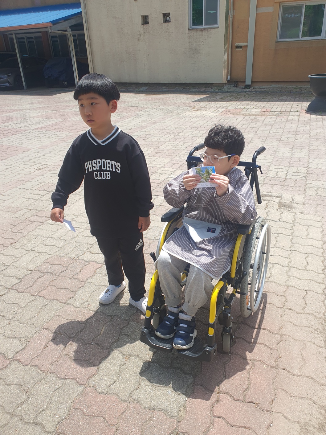KakaoTalk_20250508_131315212_04.jpg