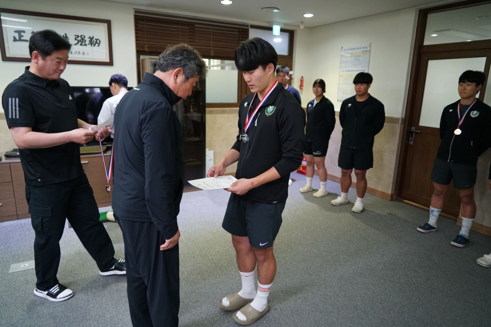 투.고반석