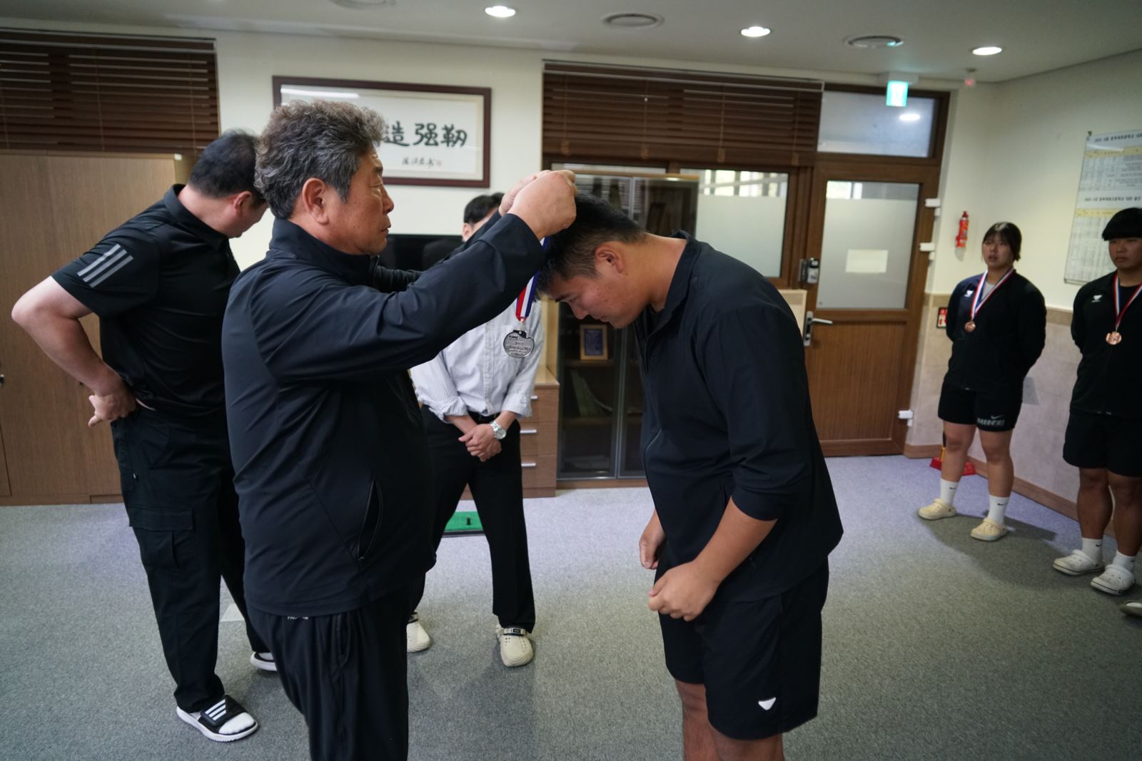 투.전한별