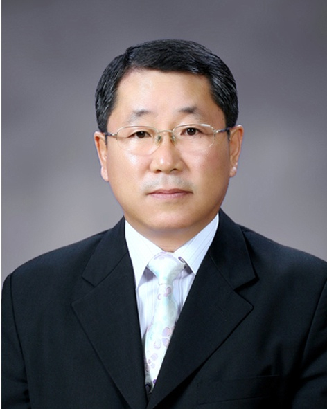 총동문회장 백 형 기