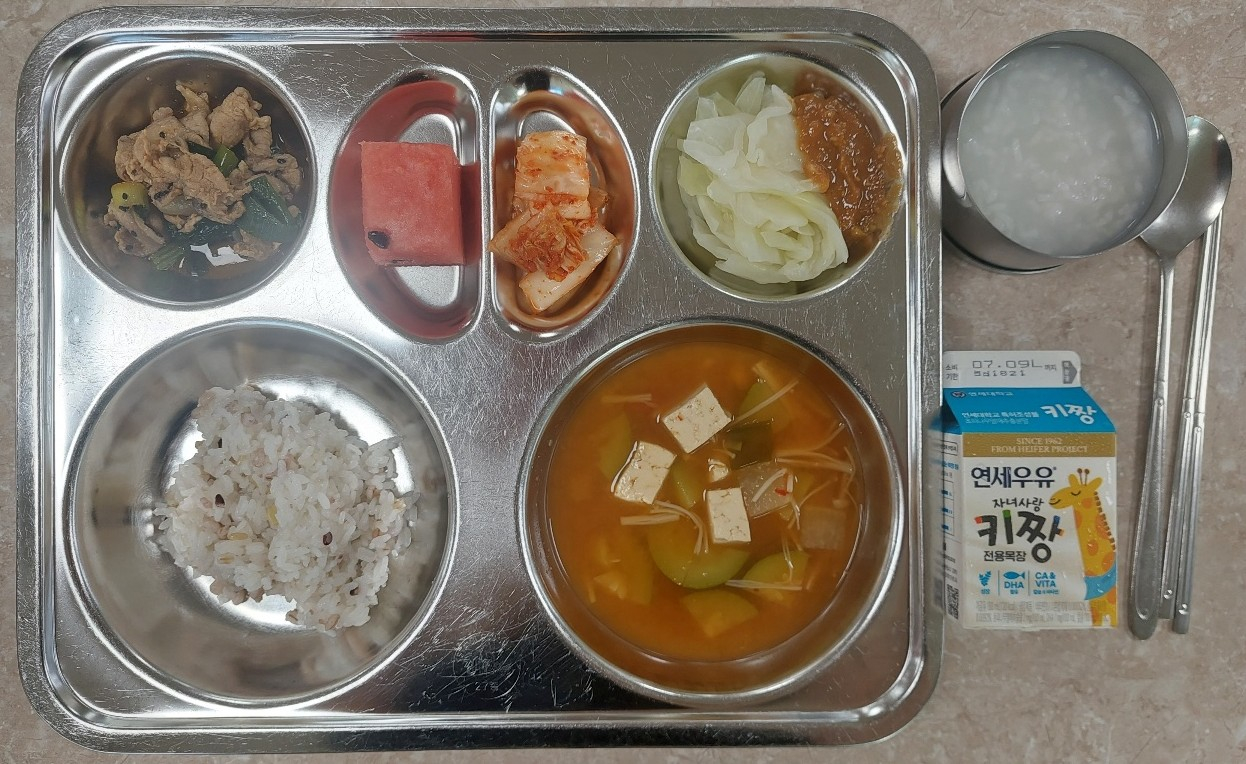 중식 식단 이미지