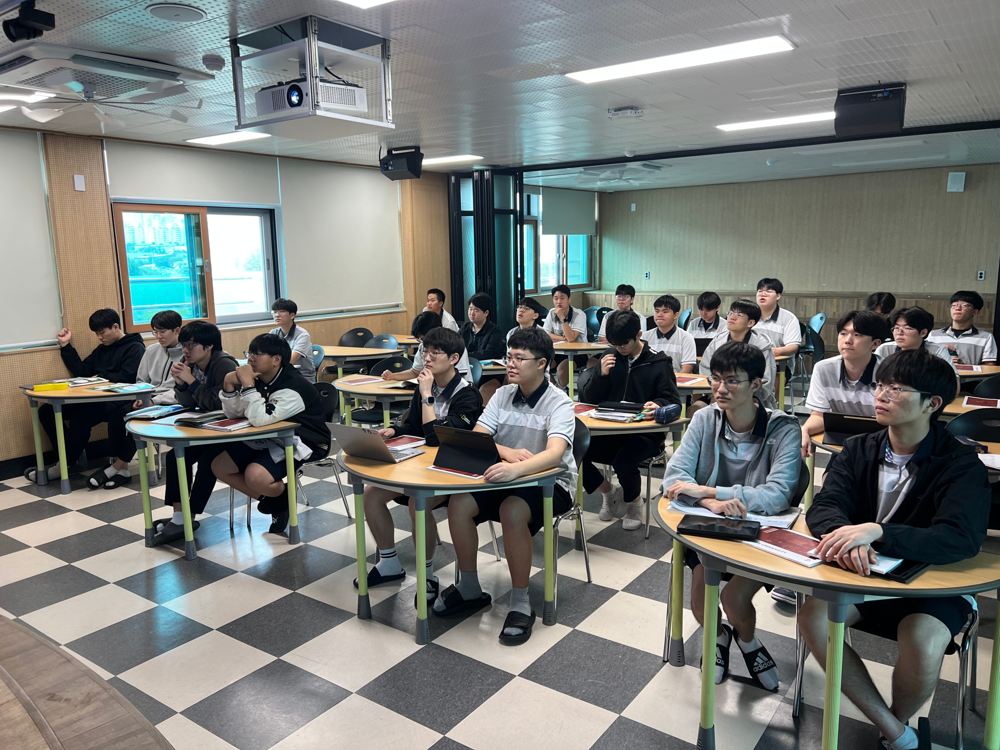 KakaoTalk_20250610_154233773_01
