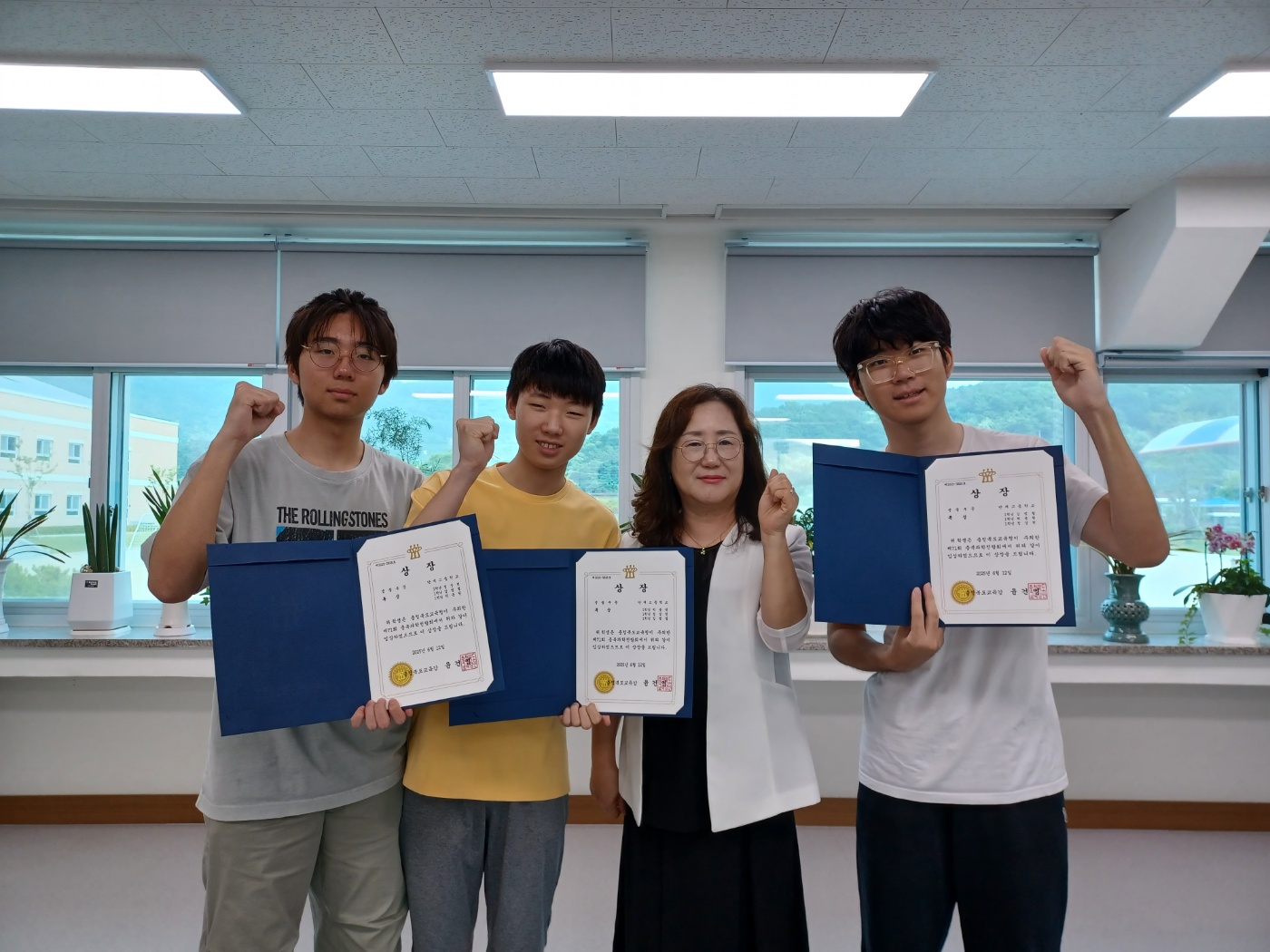 KakaoTalk_20250616_164000360_03.jpg