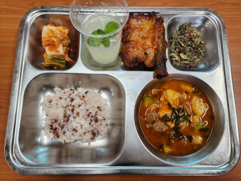 중식 식단 이미지
