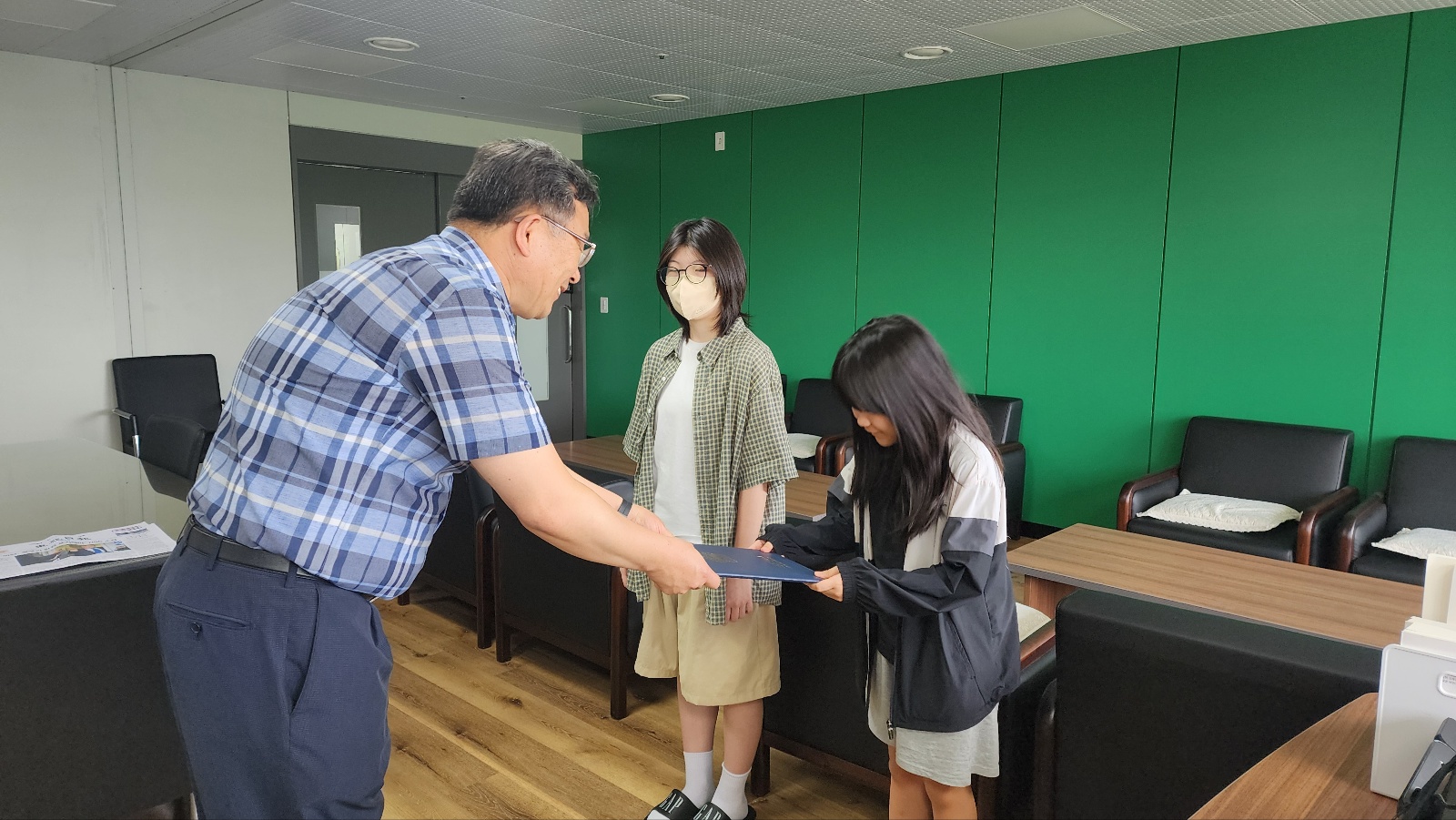 KakaoTalk_20250618_104633790_05.jpg