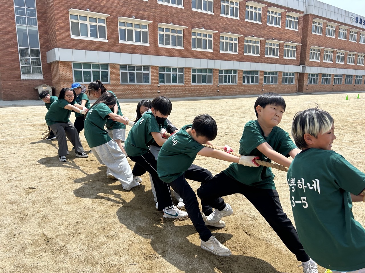 250424 5학년 체육대회 (64).jpg