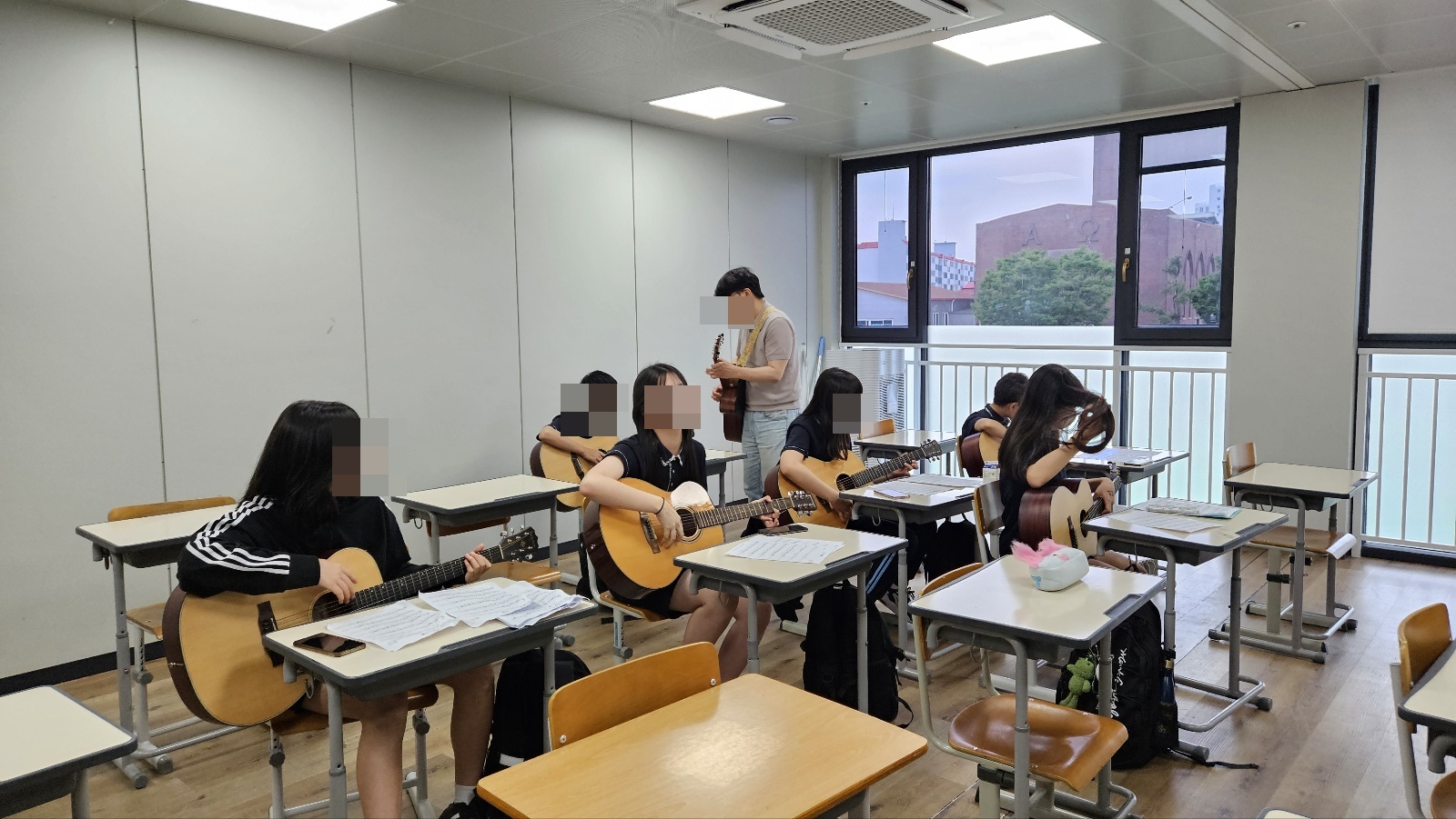 KakaoTalk_20250523_164132175_02