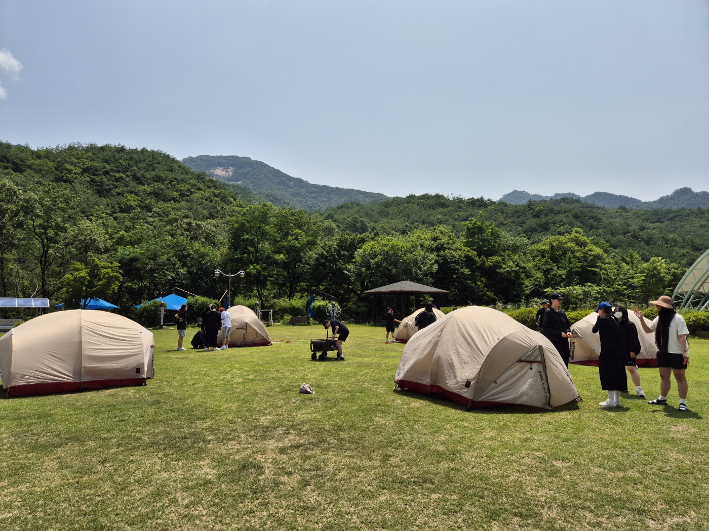 3. 텐트 치기
