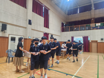 고사후 격려사진 (1).jpg