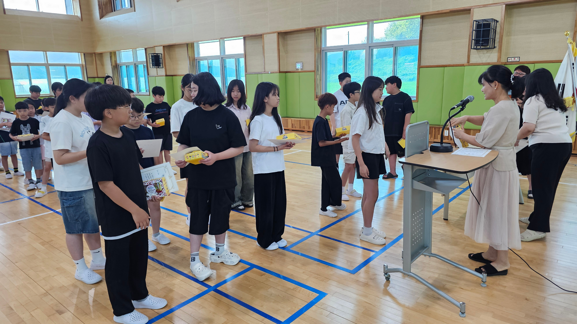 6학년 여릅방학 시상