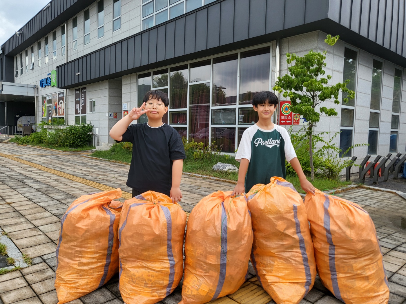 재활용품 경진대회.jpg