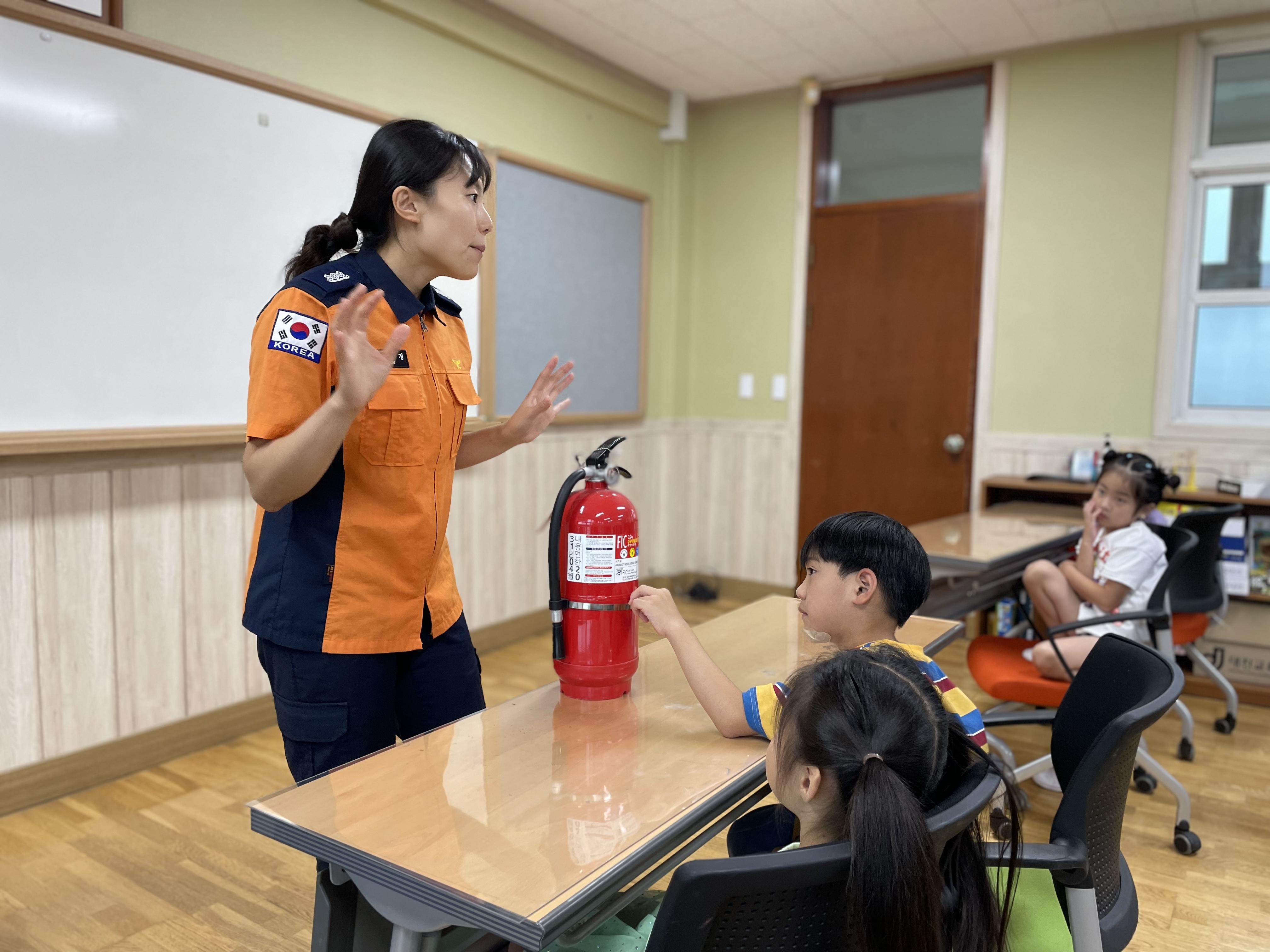 20250715_노후 공동주택 인접 초등학교 긴급 소방안전교육- (1).jpg