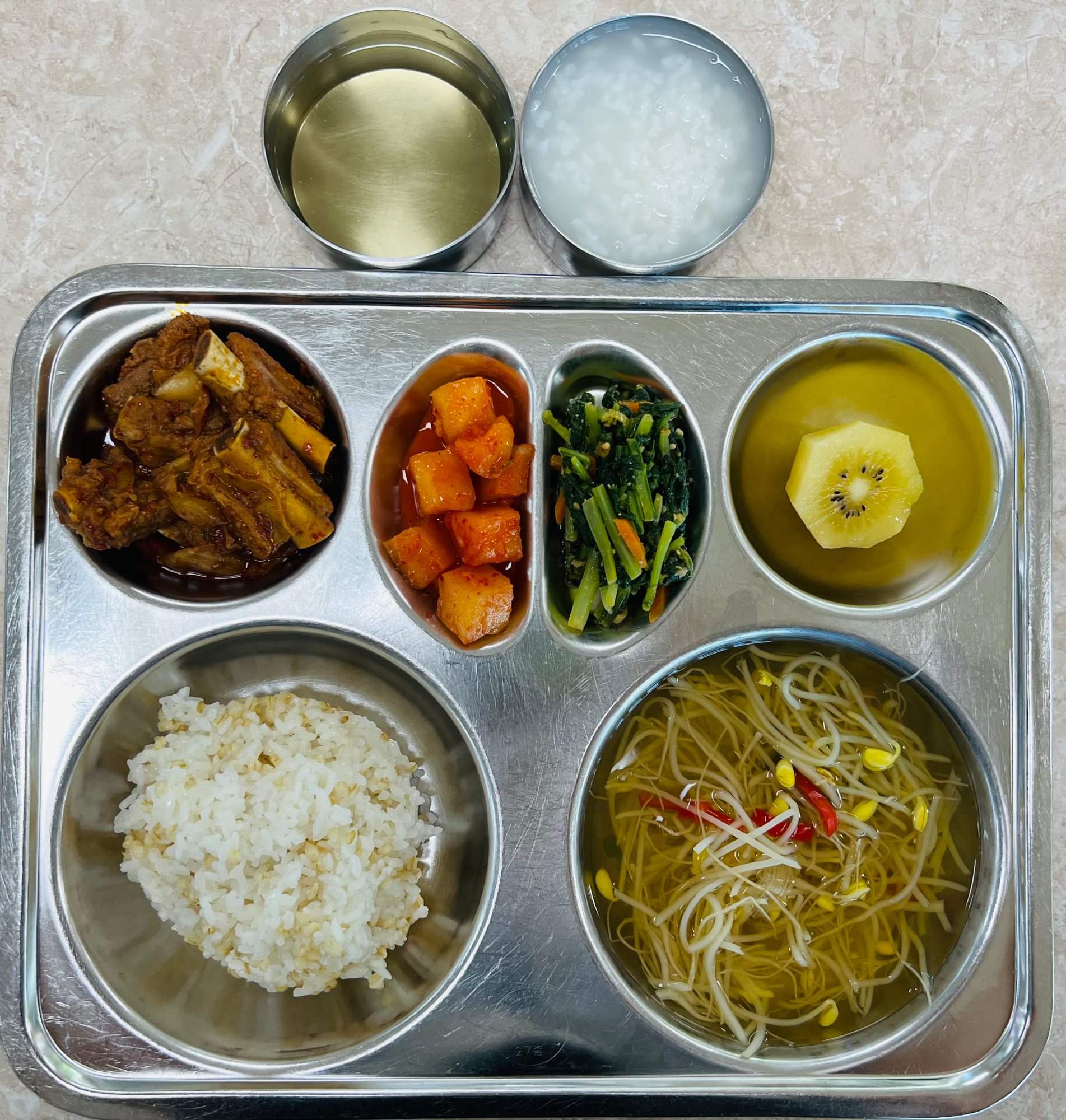 중식 식단 이미지