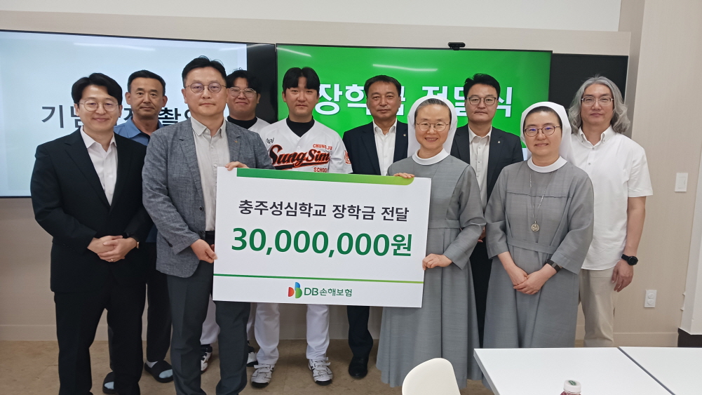 단체사진.jpg